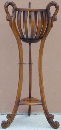 Code: PD 141-M Name: Plantstand Size: Dia 0,45 x H1,06 in meter Wood: Solid Mahogany.